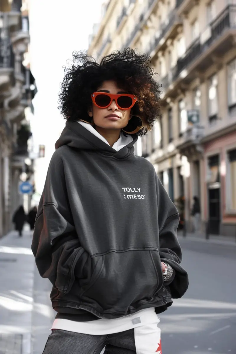 Oversized Sweatshirt Outfit