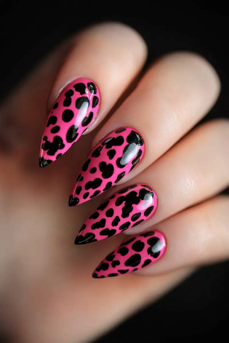 black-and-pink-nails-ideas